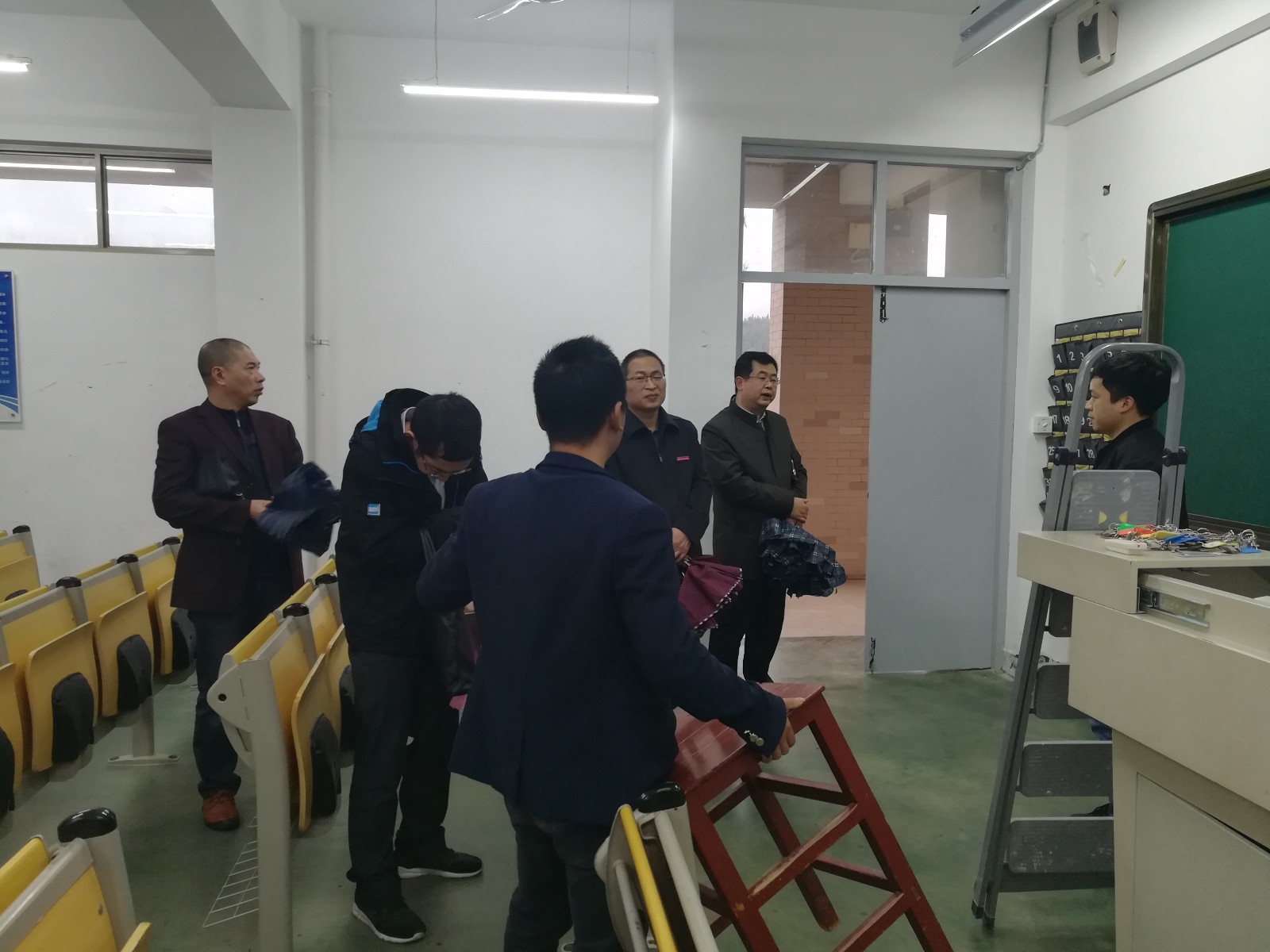 QQ图片20190311144129.jpg