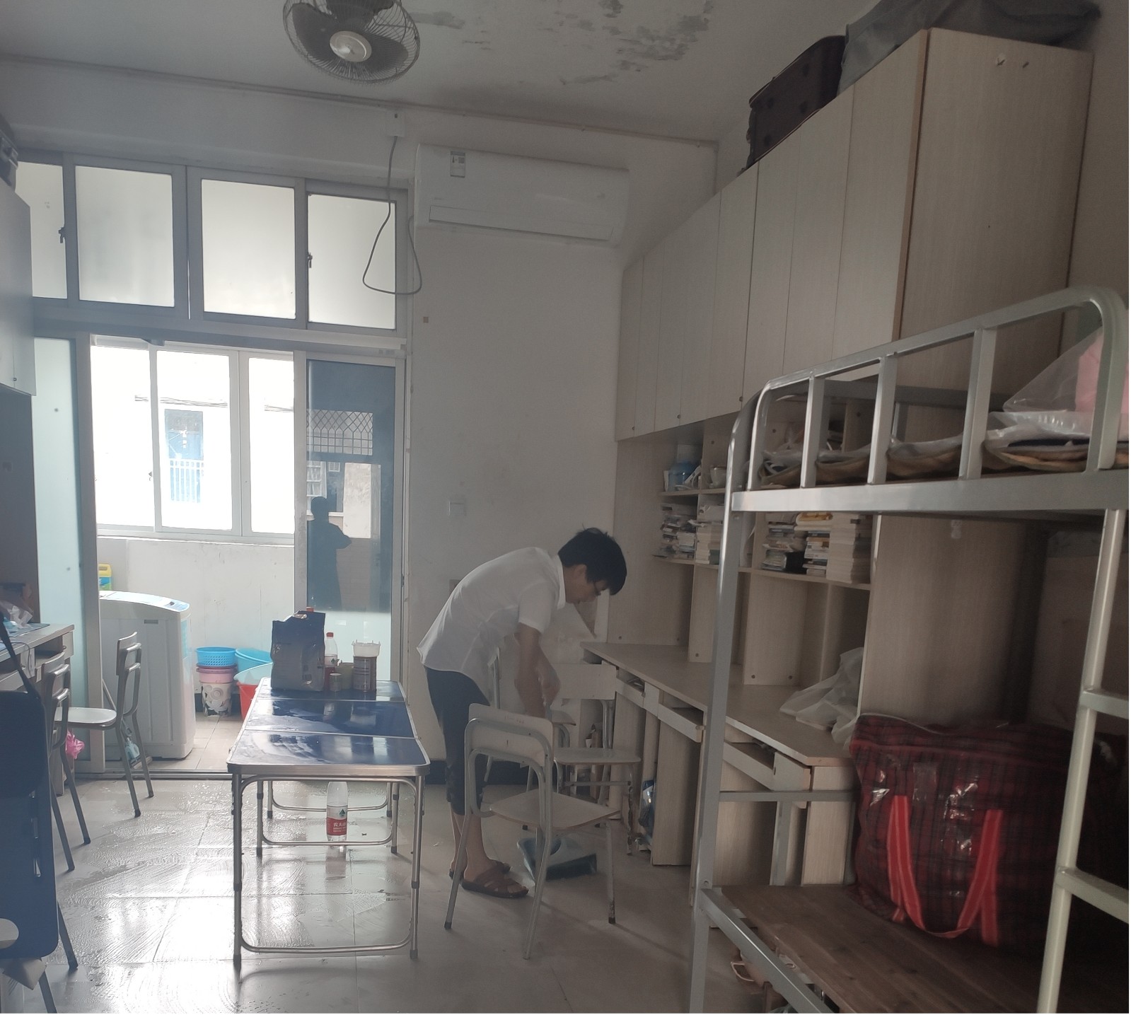 图片2.jpg 图片2.jpg