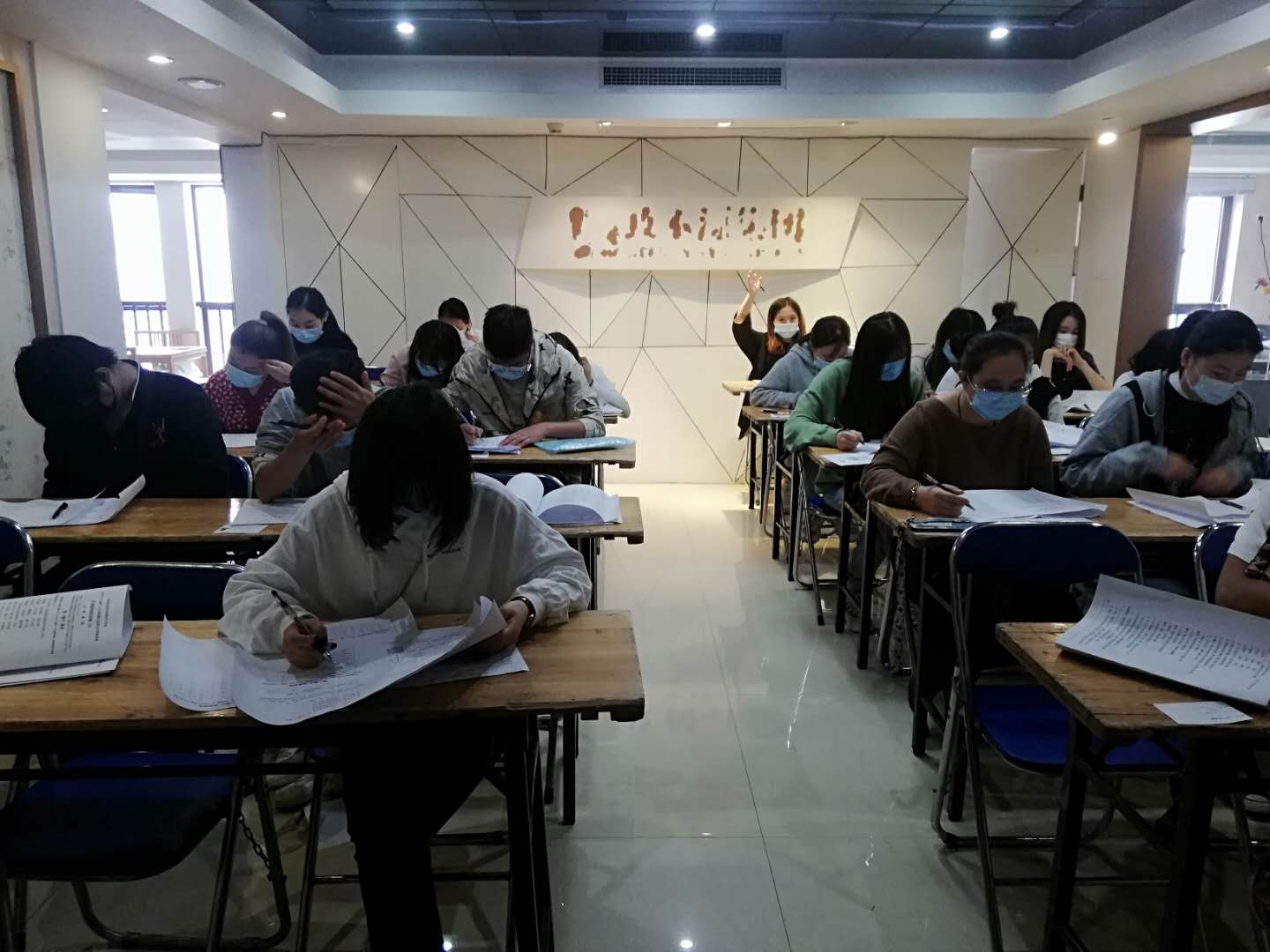 微信图片_20201108203020.jpg