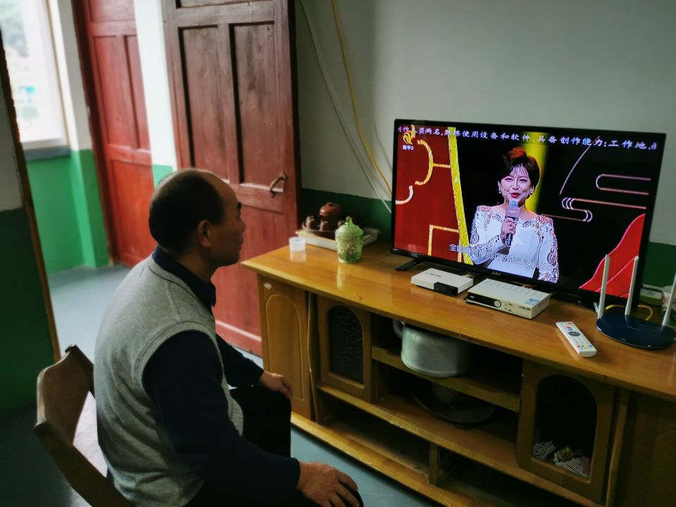 郑启阶.jpg