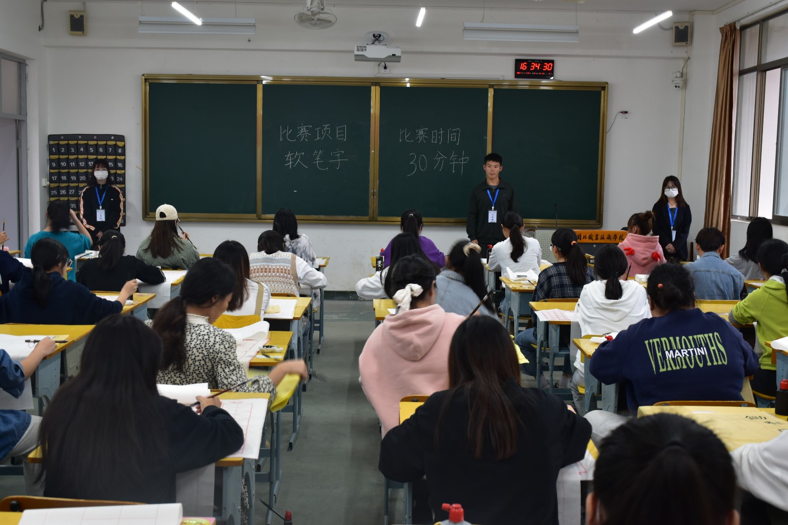 65734dae33e8a8faa52986b6eeeca12.jpg 65734dae33e8a8faa52986b6eeeca12.jpg