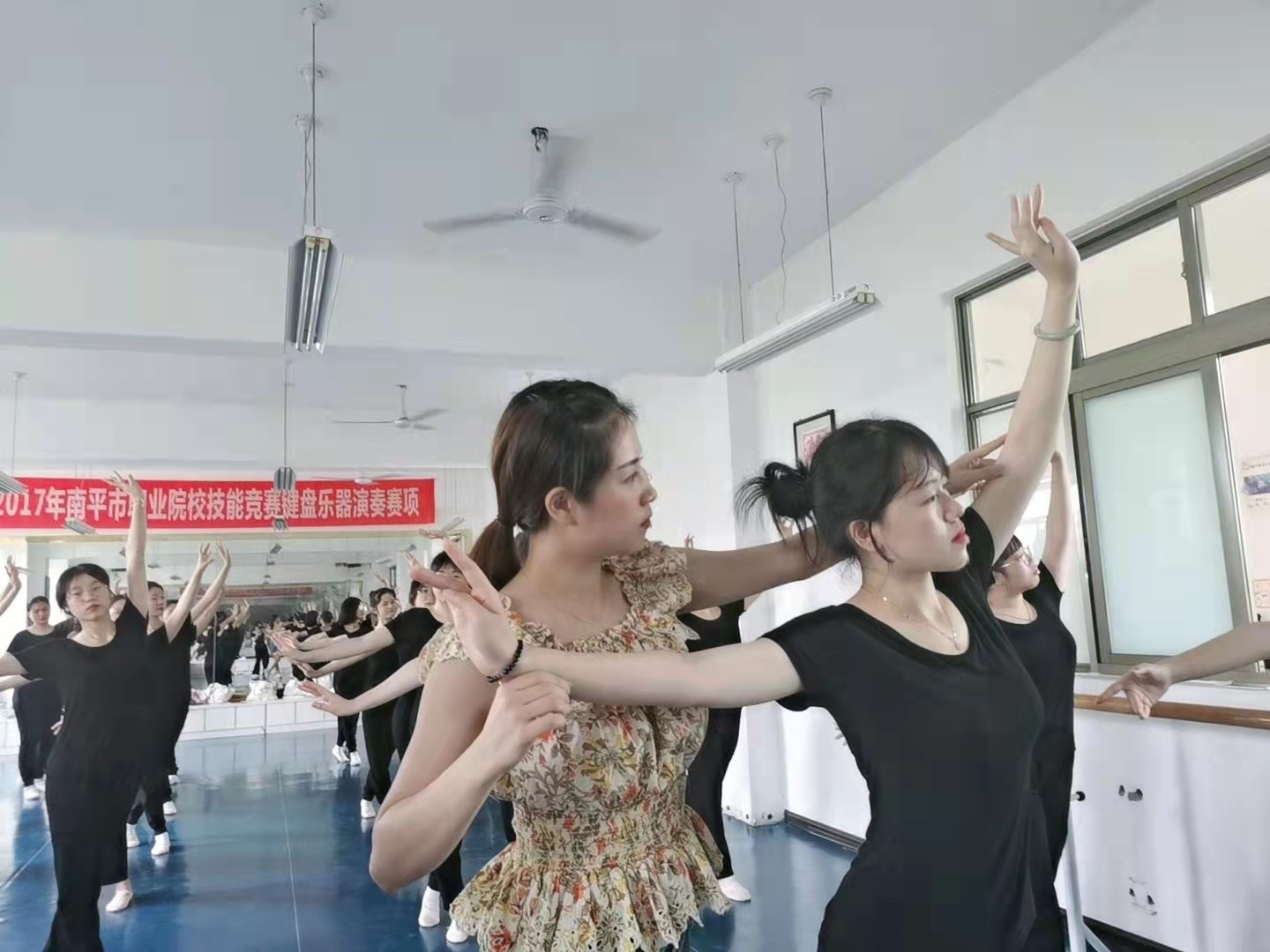 上官妍婷.jpg