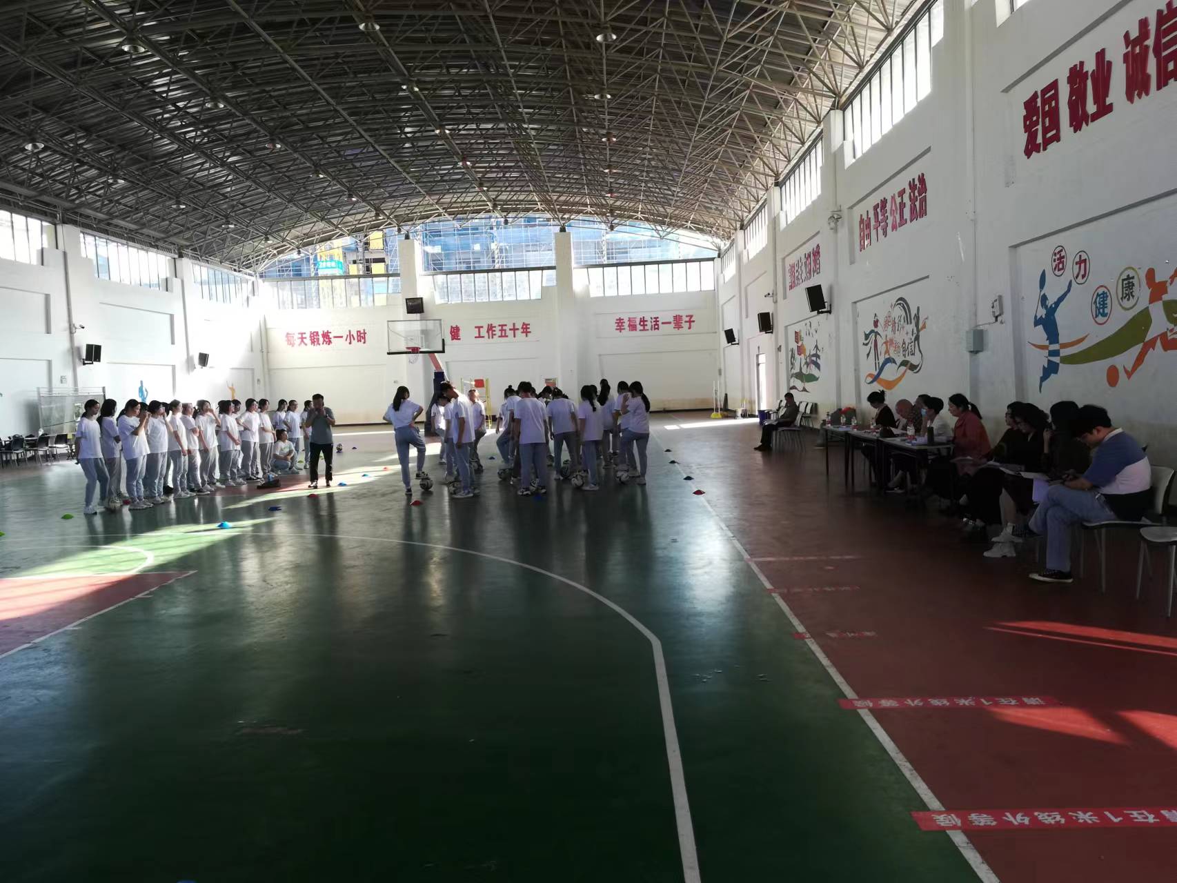 公开课照片-黄晖3.jpg 公开课照片-黄晖3.jpg