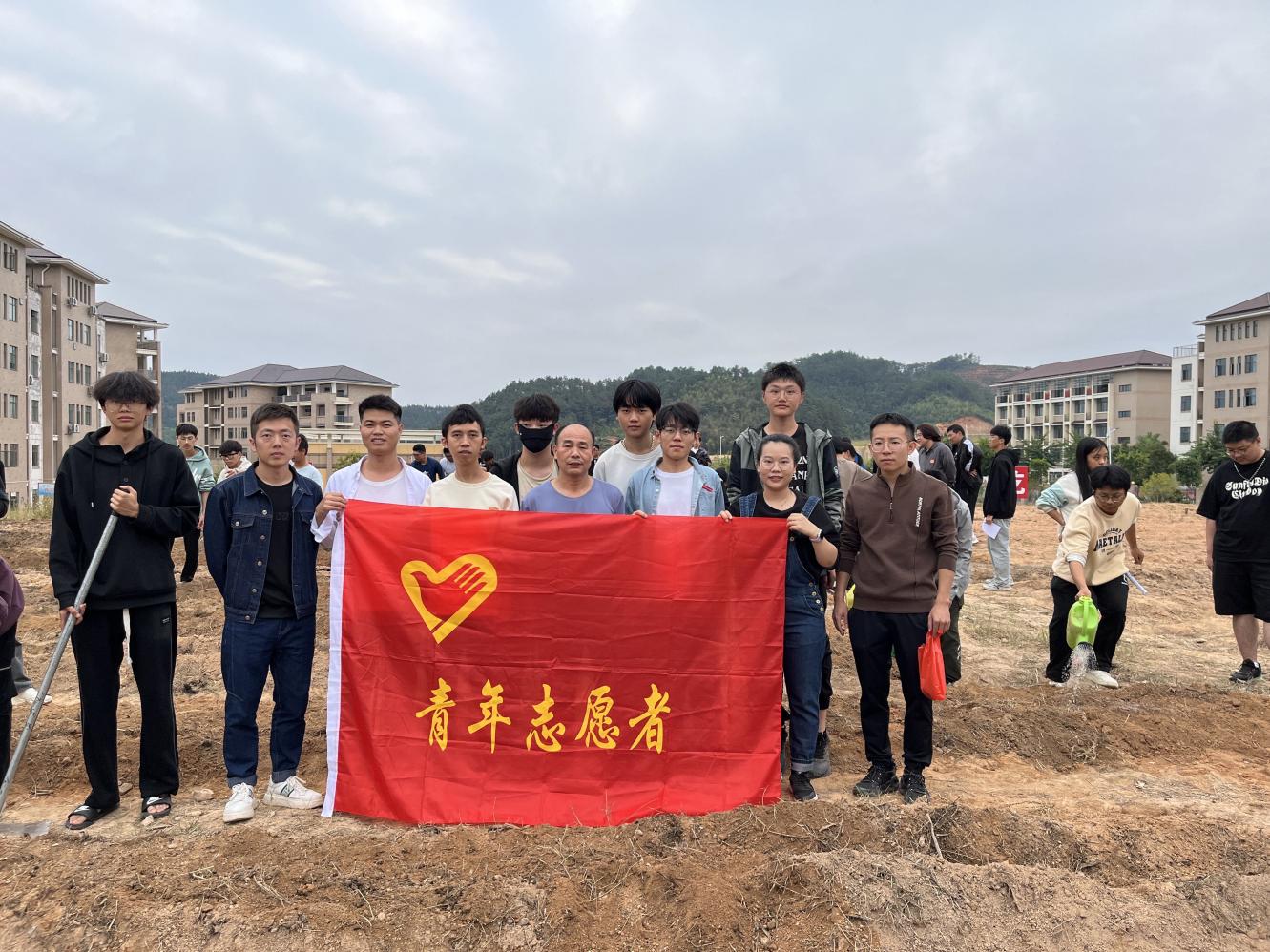 图片2.jpg 图片2.jpg