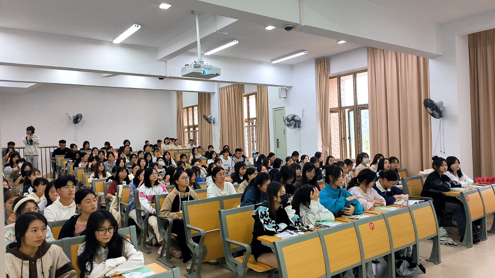 微信图片_20231110091640.jpg