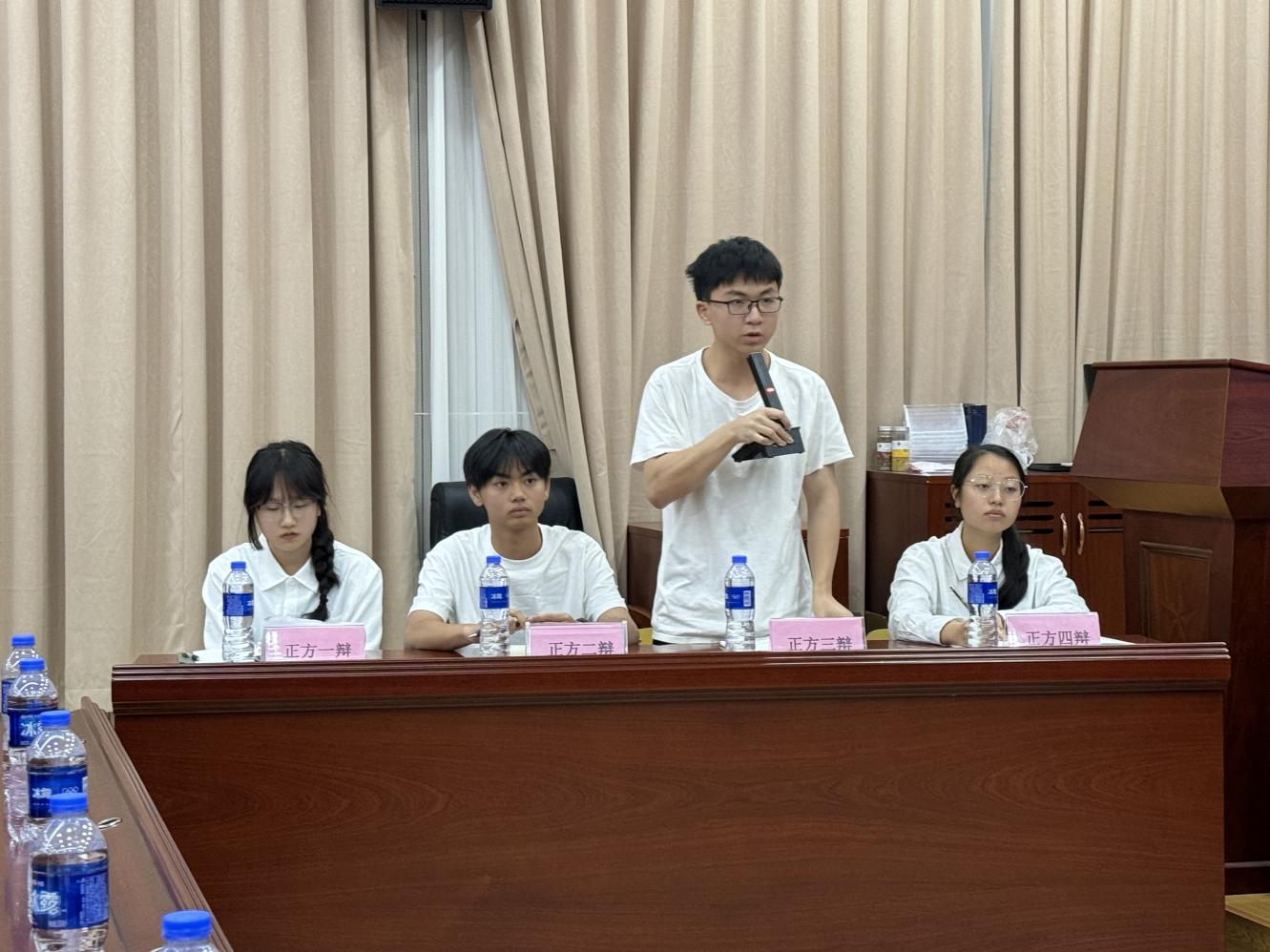 图片2.jpg 图片2.jpg