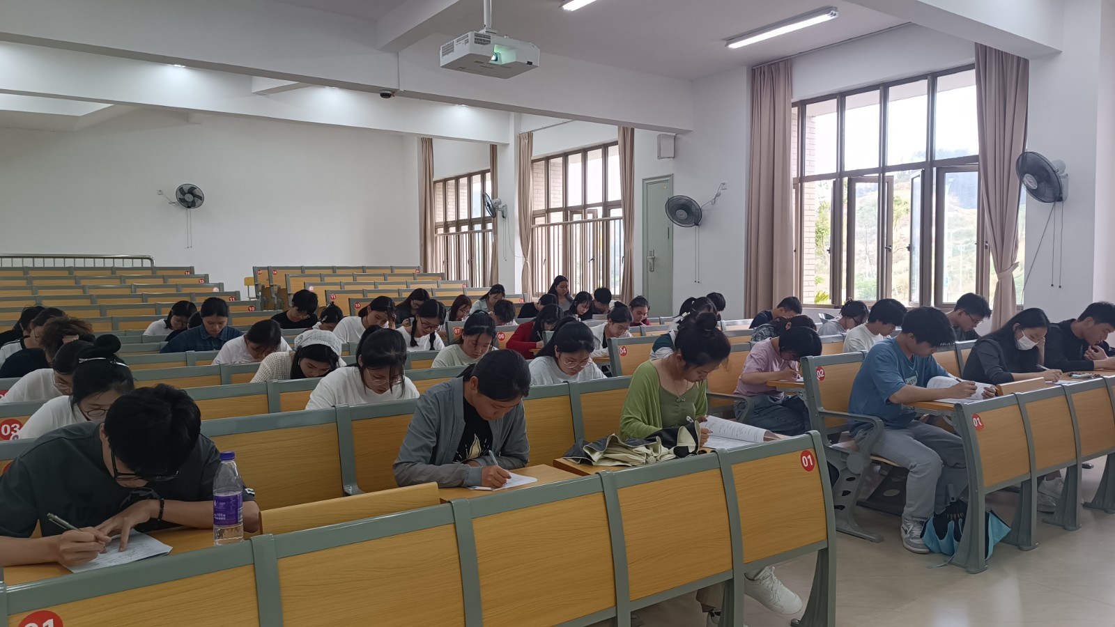 微信图片_20240516100940.jpg