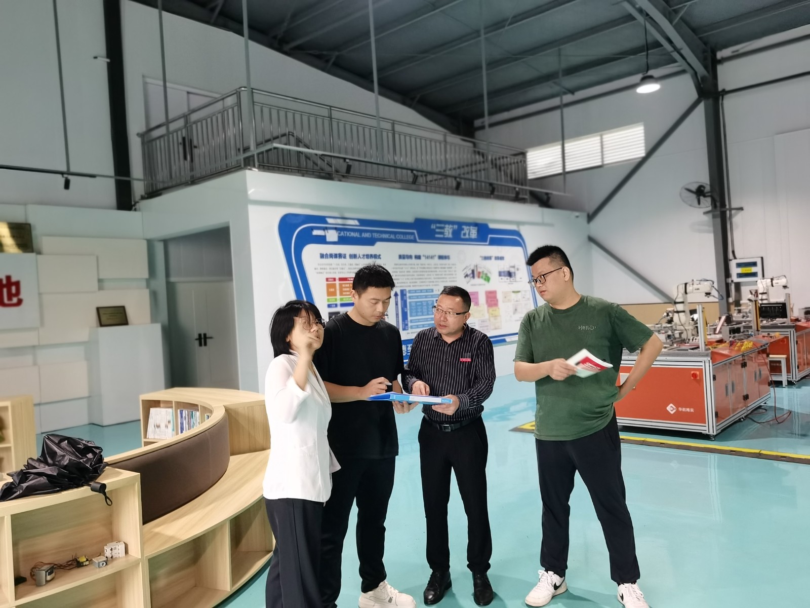 c87ef9cd92e450f7f1d383b5ee85e33.jpg