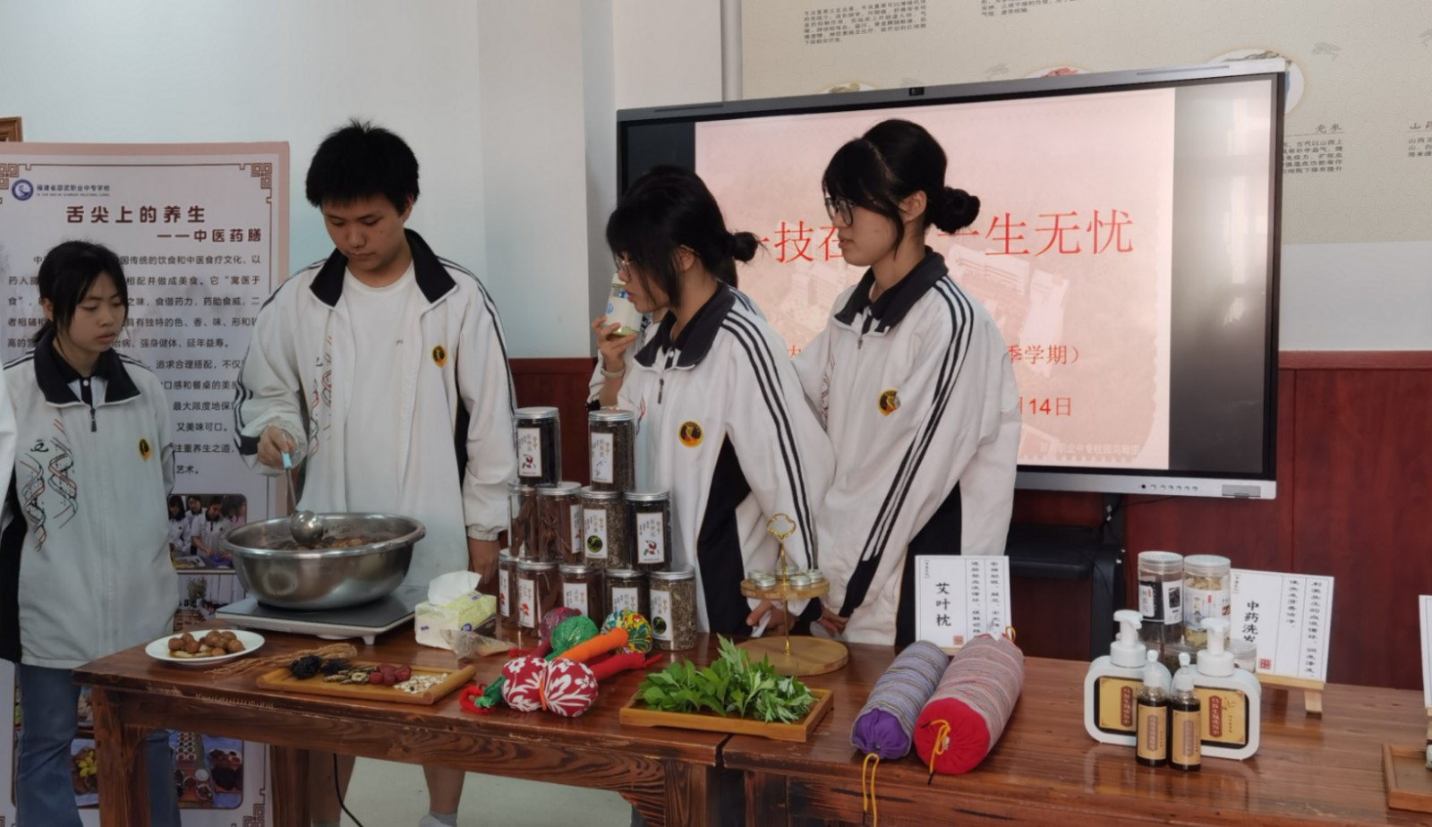 e704e836-e566-4559-ade2-ef22bc62de86.jpg